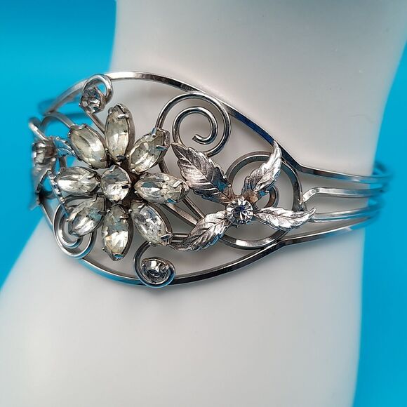 Vtg Prong Set Clear Rhinestone Crystal Silver Tone Cuff Bracelet Flower Leaves - Picture 4 of 10